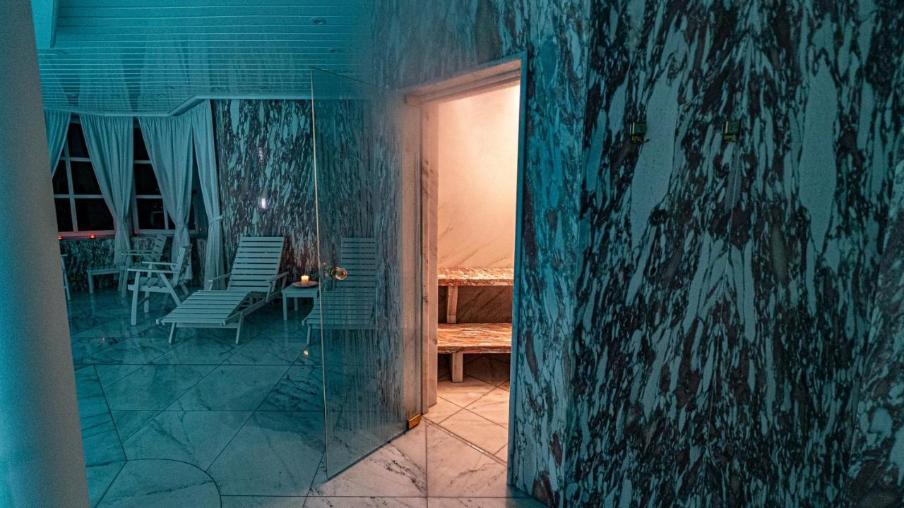 Bostele With Five Bedrooms, Indoor Pool And Two Saunas Bad Kleinkirchheim
