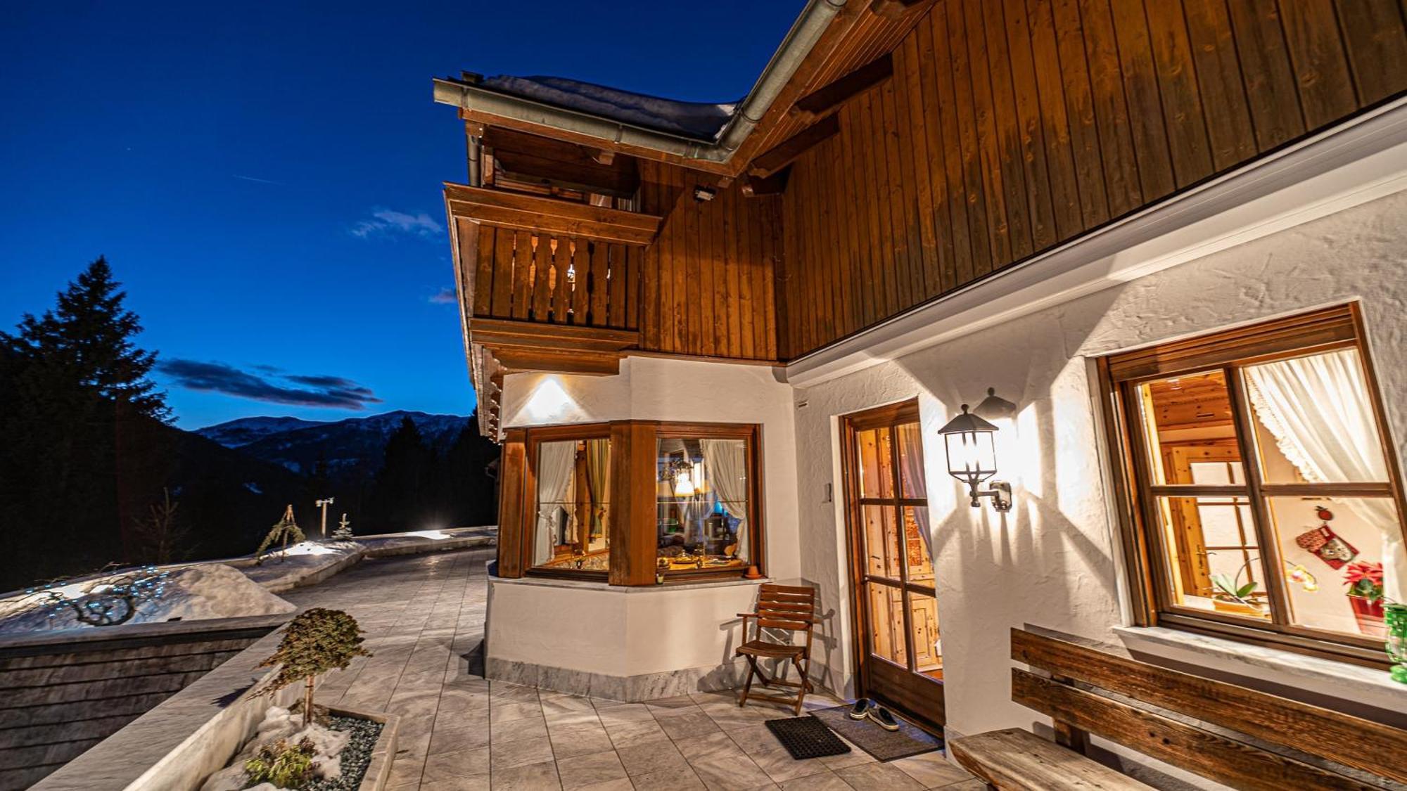 Villa Bostele With Five Bedrooms, Indoor Pool And Two Saunas Bad Kleinkirchheim