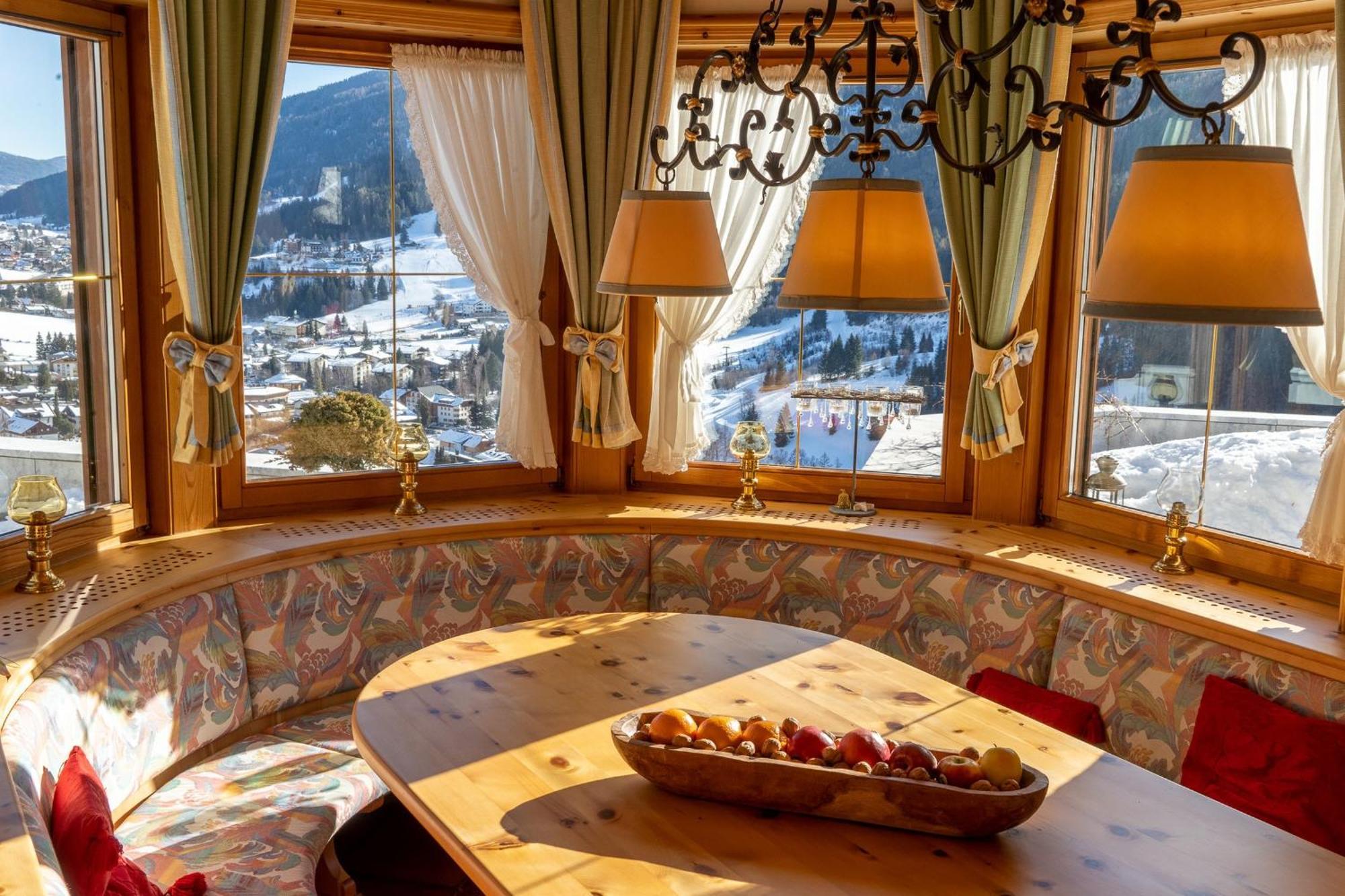 Villa Bostele With Five Bedrooms, Indoor Pool And Two Saunas *